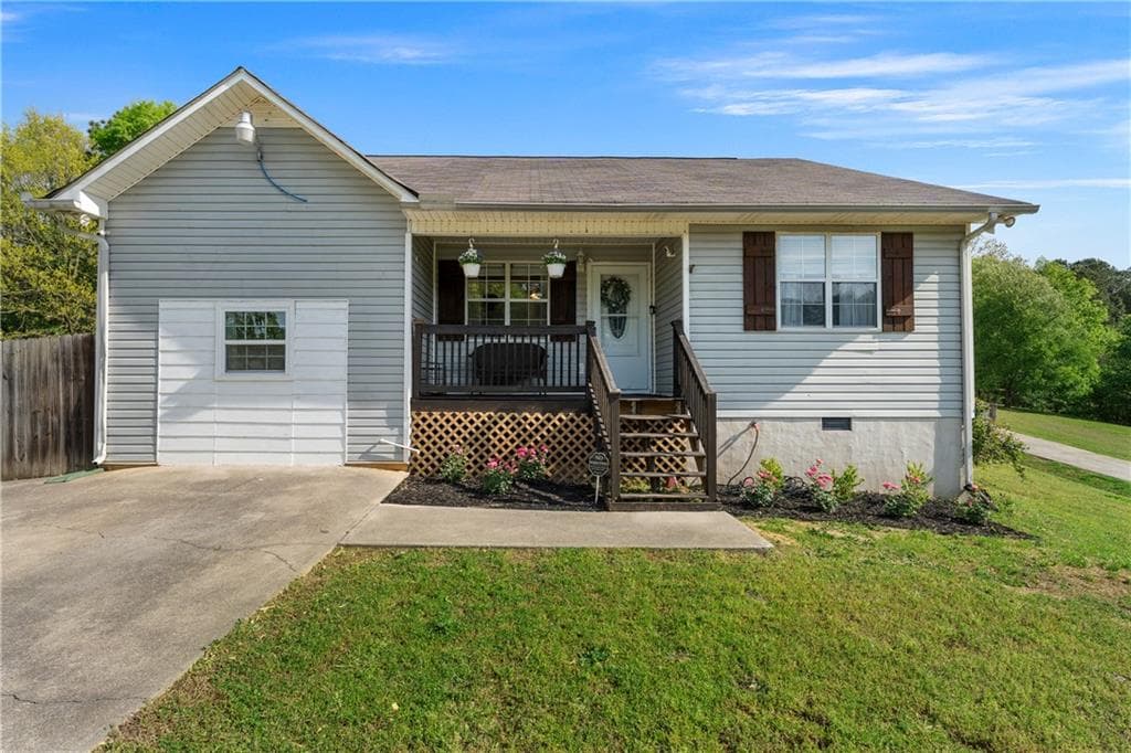 352 Buck Boulevard, Calhoun, GA 30701 — most recent listing photo