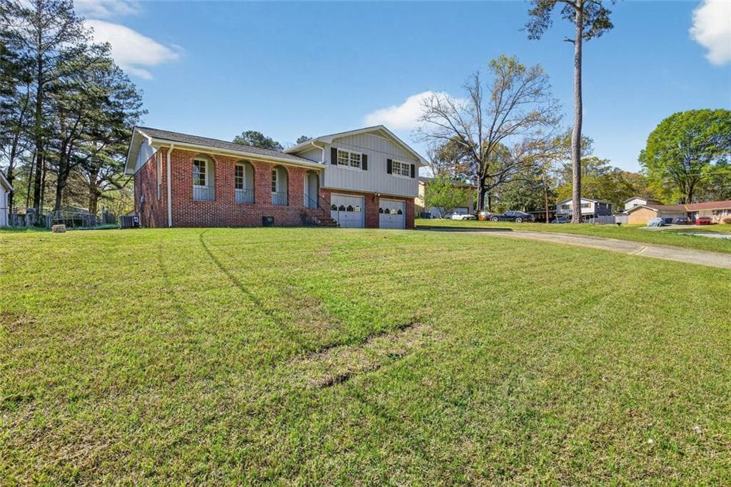 4 bedroom, 3 bathroom, 1,489 sq ft single family residence sold at 530 Oak Valley Drive, Riverdale, GA 30274