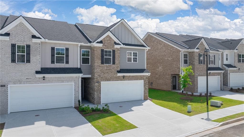 3 bedroom, 3 bathroom, 1,866 sq ft townhouse for sale at 221 Sound Circle, Stockbridge, GA 30281 — photo 5