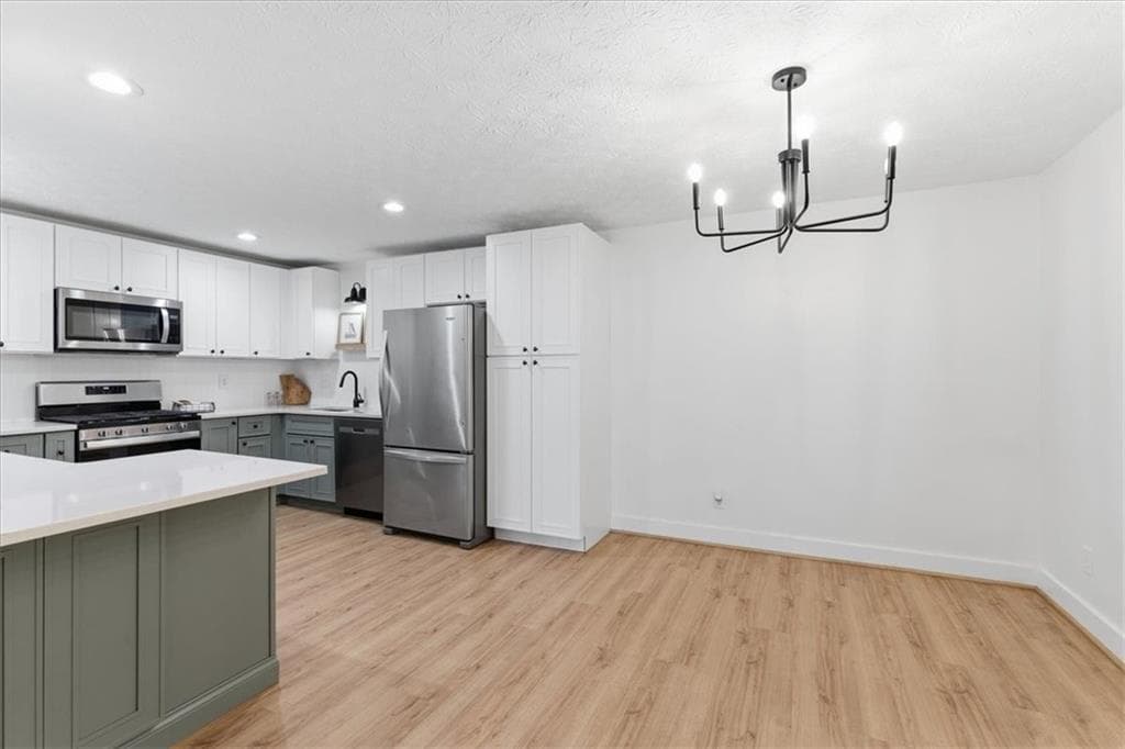 4 bedroom, 2 bathroom, 1,624 sq ft condominium for sale at 708 Parkaire Crossing, Marietta, GA 30068 — photo 9