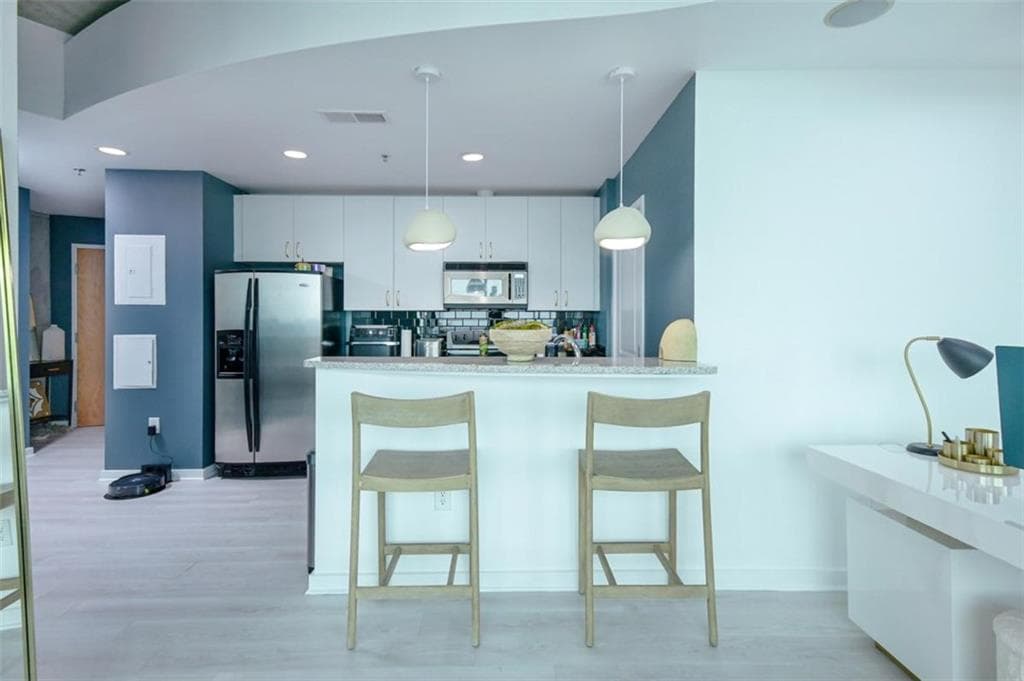 2 bedroom, 2 bathroom, 1,045 sq ft condominium for sale at 361 17th Street 2122, Atlanta, GA 30363 — photo 8
