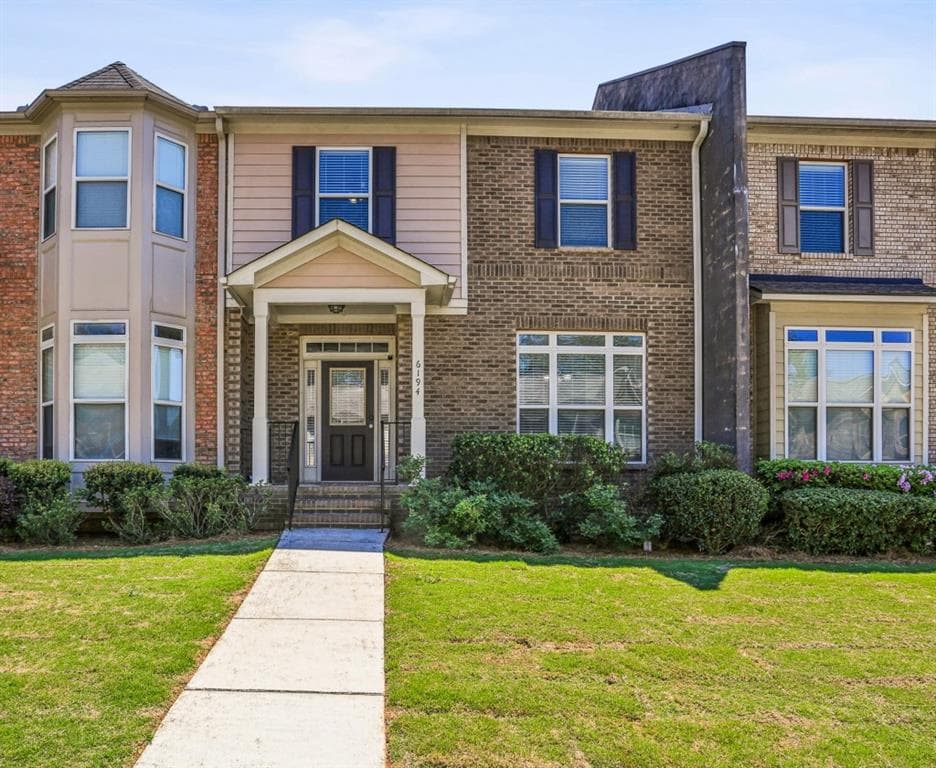 4 bedroom, 4 bathroom, 2,193 sq ft townhouse sold at 6194 Thorncrest Drive, Tucker, GA 30084