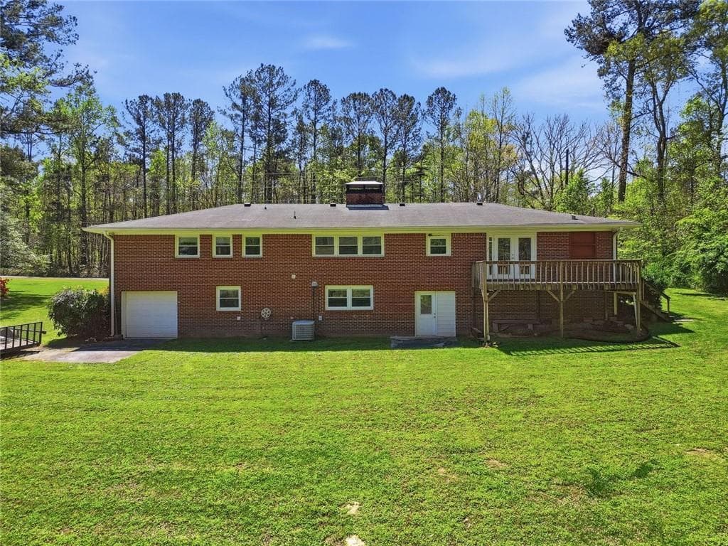 3 bedroom, 2 bathroom, 2,542 sq ft single family residence for sale at 2279 Highway 92, Acworth, GA 30102 — photo 4