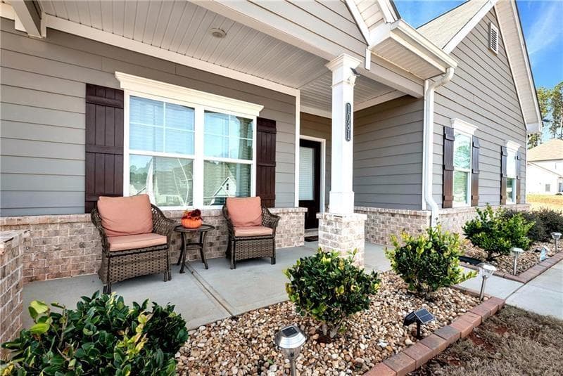4 bedroom, 3 bathroom, 2,052 sq ft single family residence for sale at 1081 Pine View Trail, Monroe, GA 30656 — photo 6