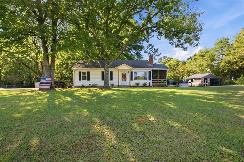 3 bedroom, 1 bathroom, 1,173 sq ft single family residence sold at 574 Whitehead Road, Athens, GA 30606