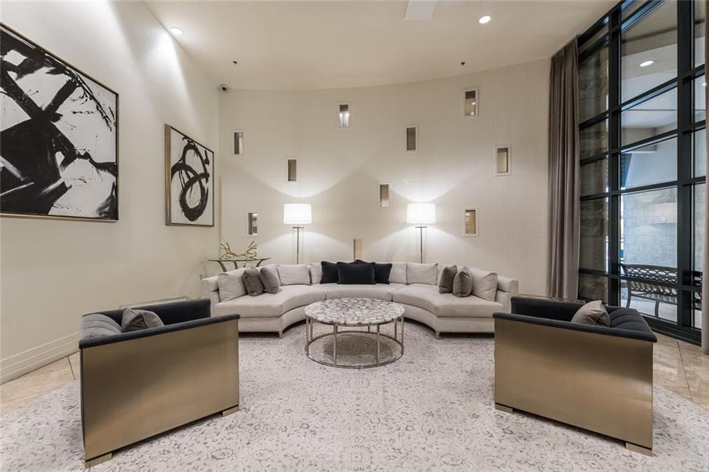 3040 Peachtree Road 1611, Atlanta, GA 30305 — most recent listing photo