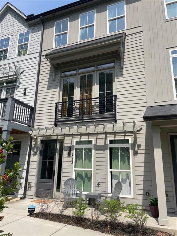 3 bedroom, 4 bathroom, 1,840 sq ft townhouse sold at 1223 Oxley Place, Atlanta, GA 30307