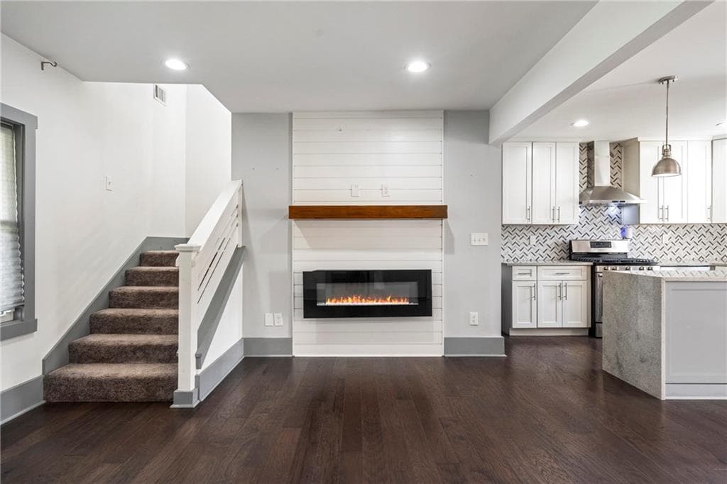 3 bedroom, 2 bathroom, 1,500 sq ft single family residence for sale at 1770 S Olympian Way, Atlanta, GA 30310 — photo 8