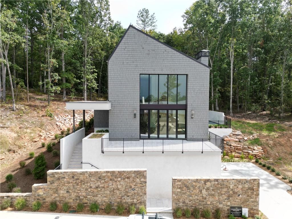 5 bedroom, 5 bathroom, 4,402 sq ft single family residence for sale at 1171 Lupo Loop, Chattahoochee Hills, GA 30268 — photo 2