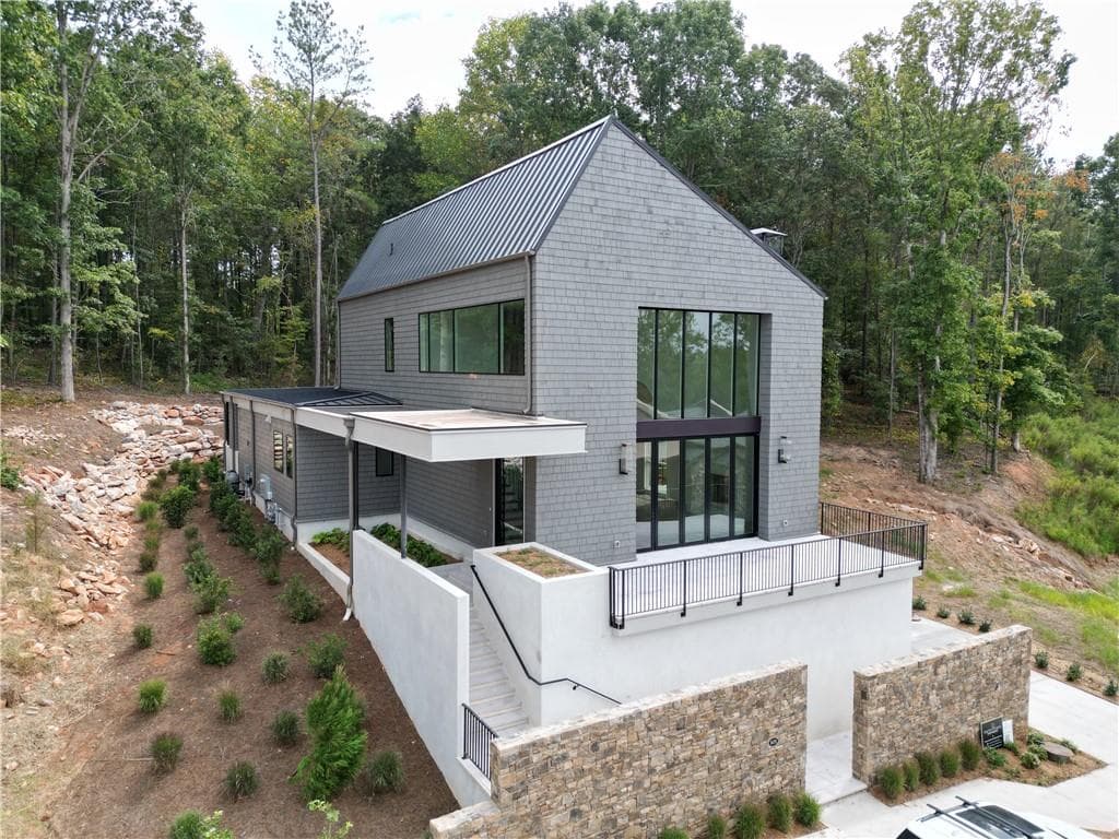 5 bedroom, 5 bathroom, 4,402 sq ft single family residence for sale at 1171 Lupo Loop, Chattahoochee Hills, GA 30268