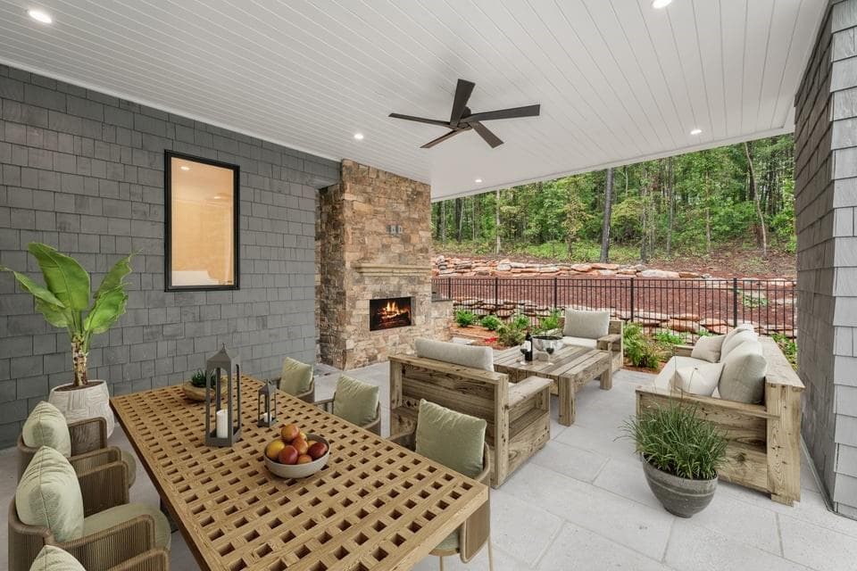 5 bedroom, 5 bathroom, 4,402 sq ft single family residence for sale at 1171 Lupo Loop, Chattahoochee Hills, GA 30268 — photo 6