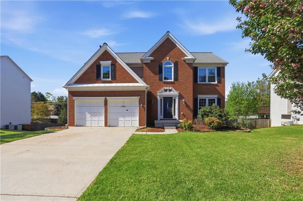 4 bedroom, 3 bathroom, 3,476 sq ft single family residence for sale at 7770 Llangollen Way, Cumming, GA 30041