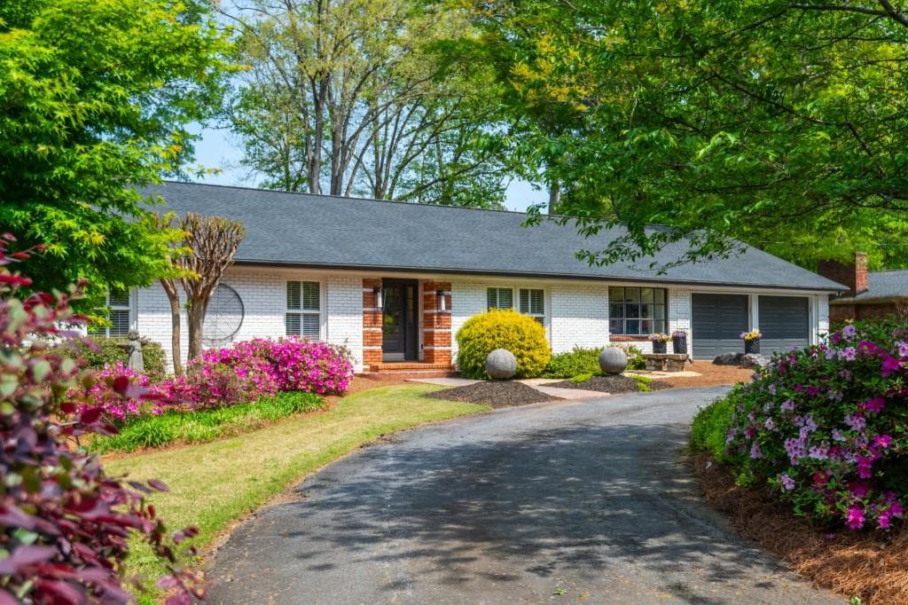2 bedroom, 3 bathroom, 2,690 sq ft single family residence sold at 1775 Crestline Drive, Atlanta, GA 30345
