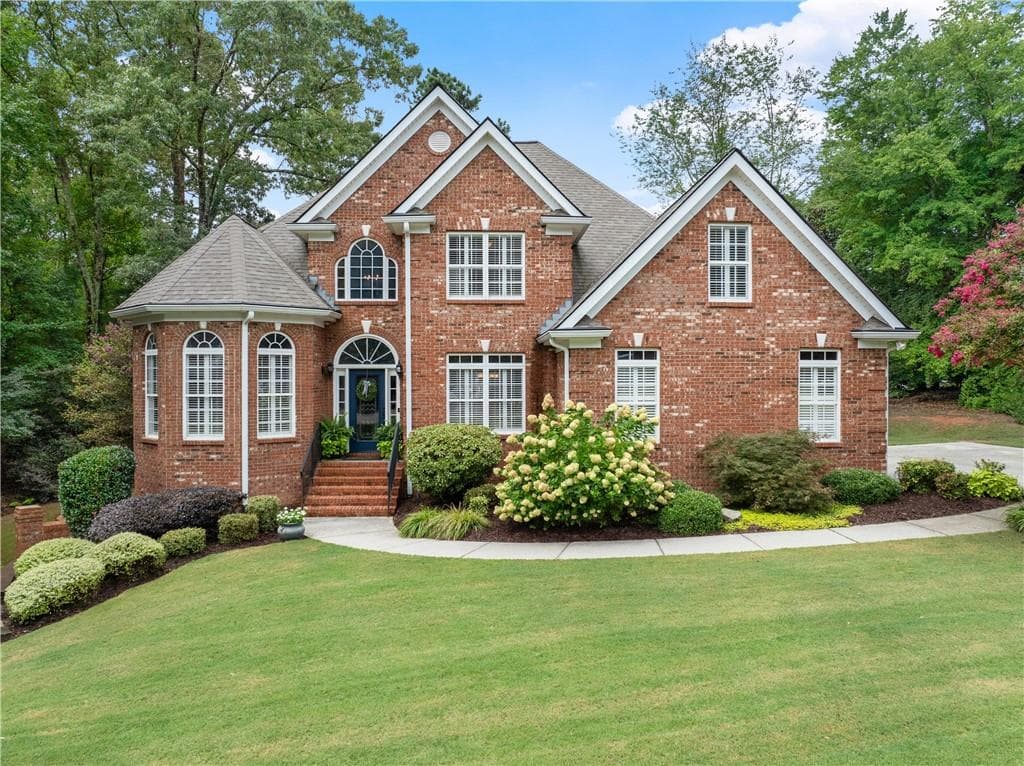 5 bedroom, 4 bathroom, 2,441 sq ft single family residence under contract at 1503 Cleveland Court, Loganville, GA 30052 — photo 2