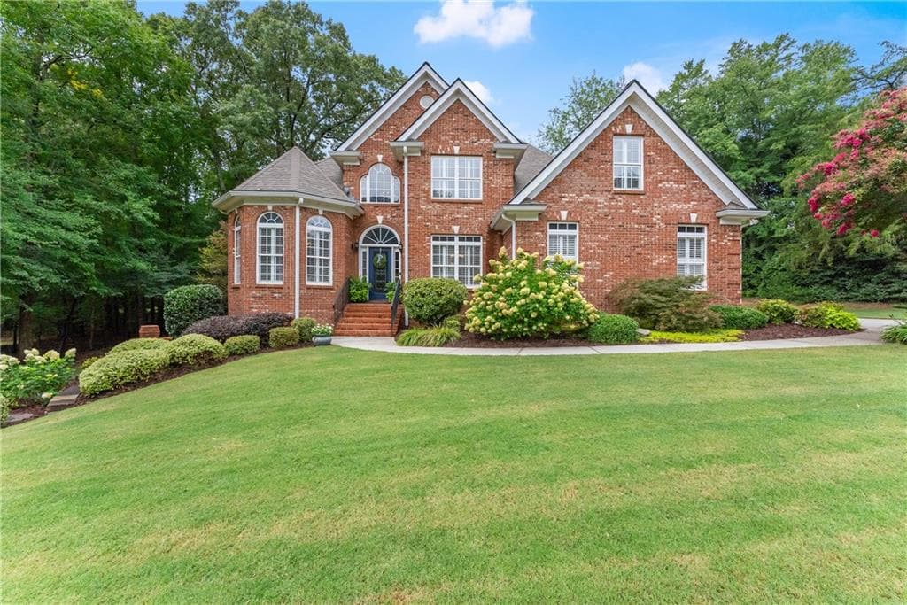 5 bedroom, 4 bathroom, 2,441 sq ft single family residence under contract at 1503 Cleveland Court, Loganville, GA 30052 — photo 4