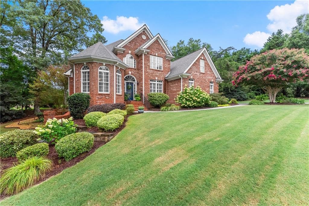 5 bedroom, 4 bathroom, 2,441 sq ft single family residence under contract at 1503 Cleveland Court, Loganville, GA 30052 — photo 5