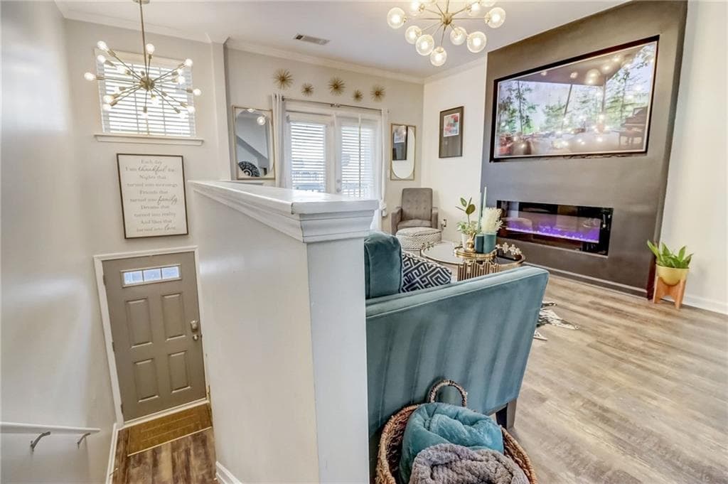 3 bedroom, 4 bathroom, 1,216 sq ft townhouse for sale at 1753 Liberty Parkway, Atlanta, GA 30318 — photo 3