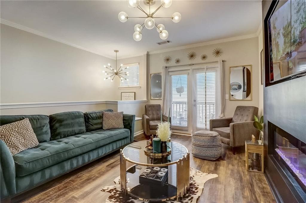 3 bedroom, 4 bathroom, 1,216 sq ft townhouse for sale at 1753 Liberty Parkway, Atlanta, GA 30318 — photo 6