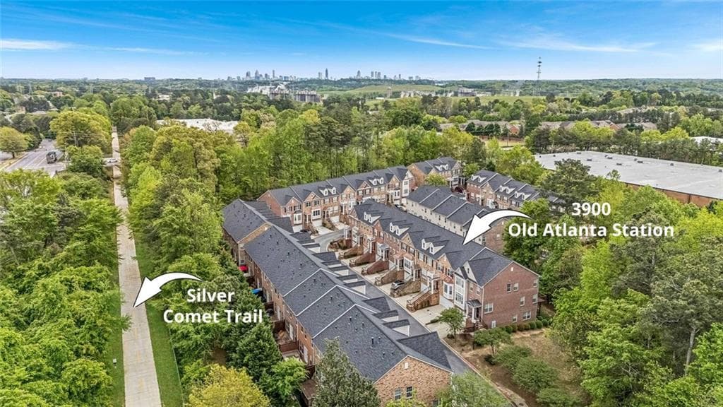 4 bedroom, 4 bathroom, 2,660 sq ft townhouse for sale at 3900 Old Atlanta Station Drive, Atlanta, GA 30339 — photo 2