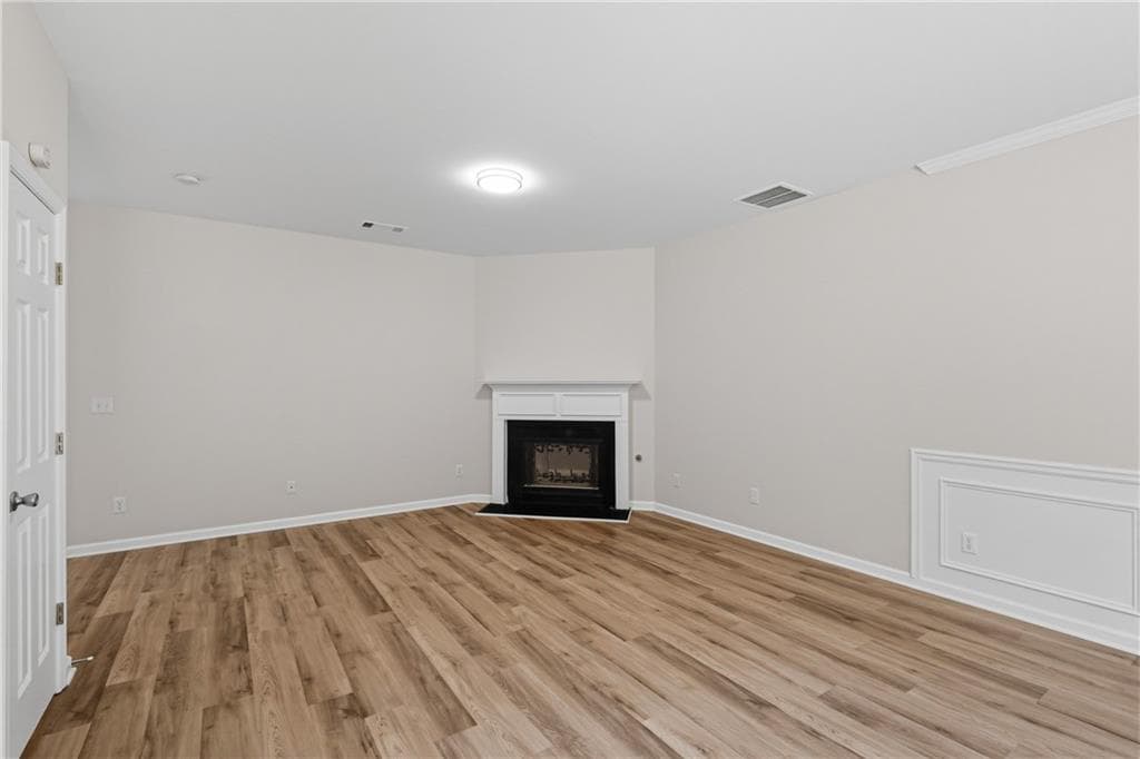 3 bedroom, 2 bathroom, 1,668 sq ft single family residence for sale at 6065 Hemperly Road, College Park, GA 30349 — photo 4