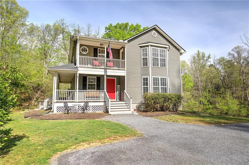 3 bedroom, 3 bathroom, 3,358 sq ft single family residence sold at 613 Hall Station Road, Kingston, GA 30145