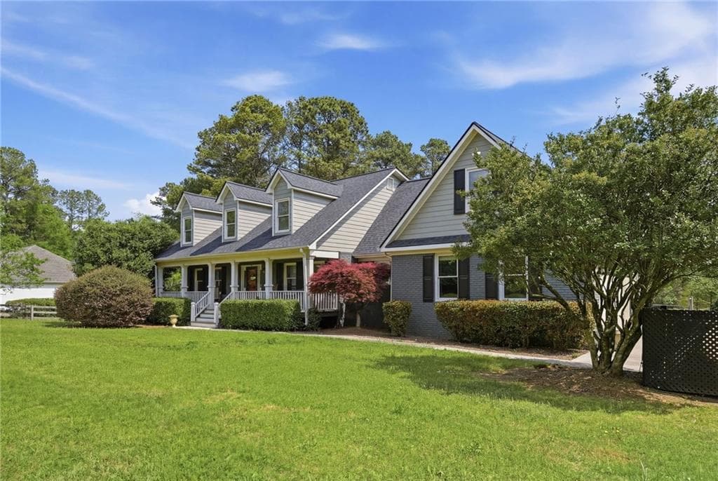 6 bedroom, 5 bathroom, 4,763 sq ft single family residence for sale at 2380 Camp Mitchell Road, Grayson, GA 30017 — photo 4