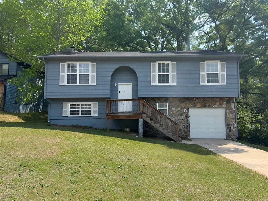 4 bedroom, 2 bathroom, 1,110 sq ft single family residence under contract at 3090 Creel Road, Atlanta, GA 30349