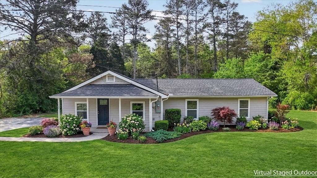 3 bedroom, 3 bathroom, 1,440 sq ft single family residence for sale at 6633 Highway 140, Adairsville, GA 30103