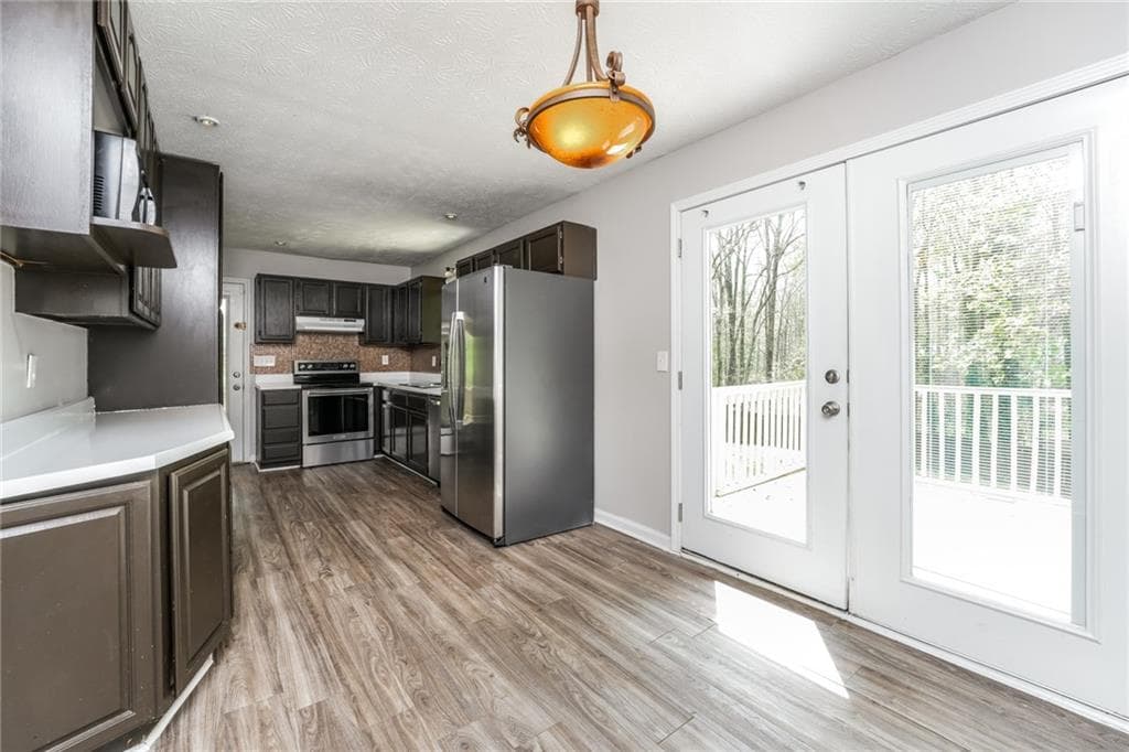 3 bedroom, 2 bathroom, 1,919 sq ft single family residence for sale at 2560 Bluffton Road, Buford, GA 30519 — photo 9
