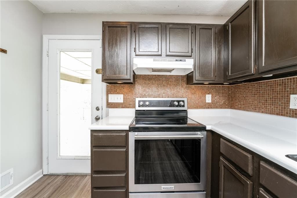 3 bedroom, 2 bathroom, 1,919 sq ft single family residence for sale at 2560 Bluffton Road, Buford, GA 30519 — photo 10