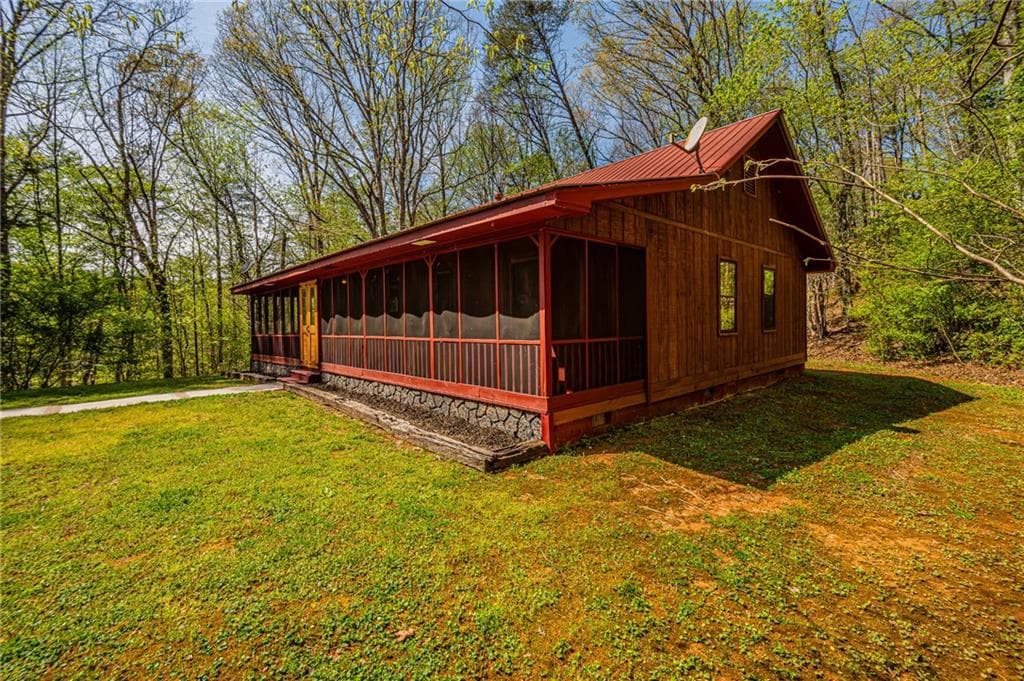 3 bedroom, 1 bathroom, 1,188 sq ft single family residence under contract at 2992 Camp Wahsega Road, Dahlonega, GA 30533 — photo 5