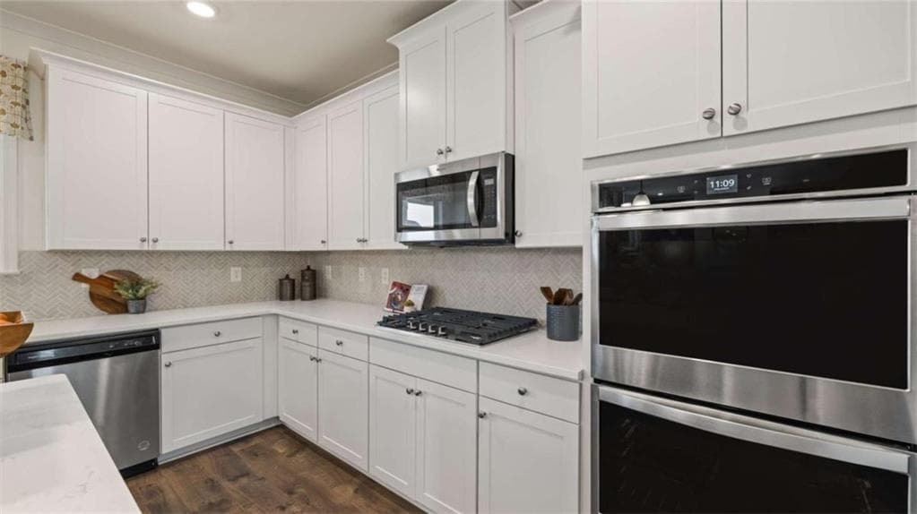 5 bedroom, 4 bathroom, 3,661 sq ft single family residence for sale at 1767 Goodwin Drive, Hampton, GA 30228 — photo 4