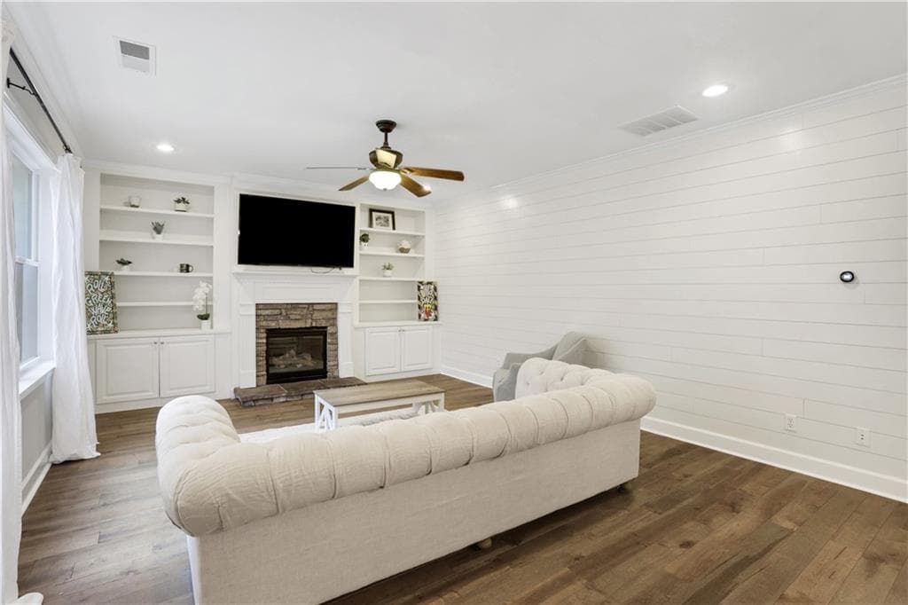 7 bedroom, 4 bathroom, 4,034 sq ft single family residence for sale at 3180 Caney Creek Lane, Cumming, GA 30041 — photo 8