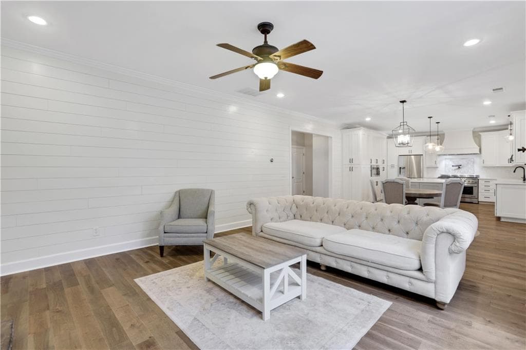 7 bedroom, 4 bathroom, 4,034 sq ft single family residence for sale at 3180 Caney Creek Lane, Cumming, GA 30041 — photo 10