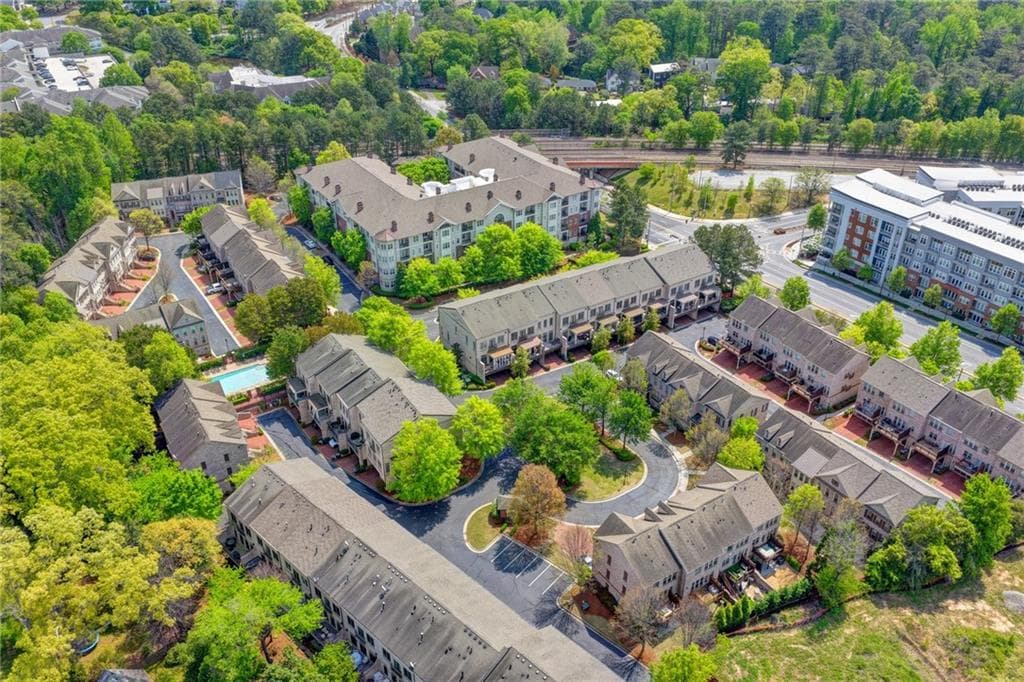 1 bedroom, 2 bathroom, 881 sq ft condominium for sale at 3635 E Paces Circle 1309, Atlanta, GA 30326 — photo 7