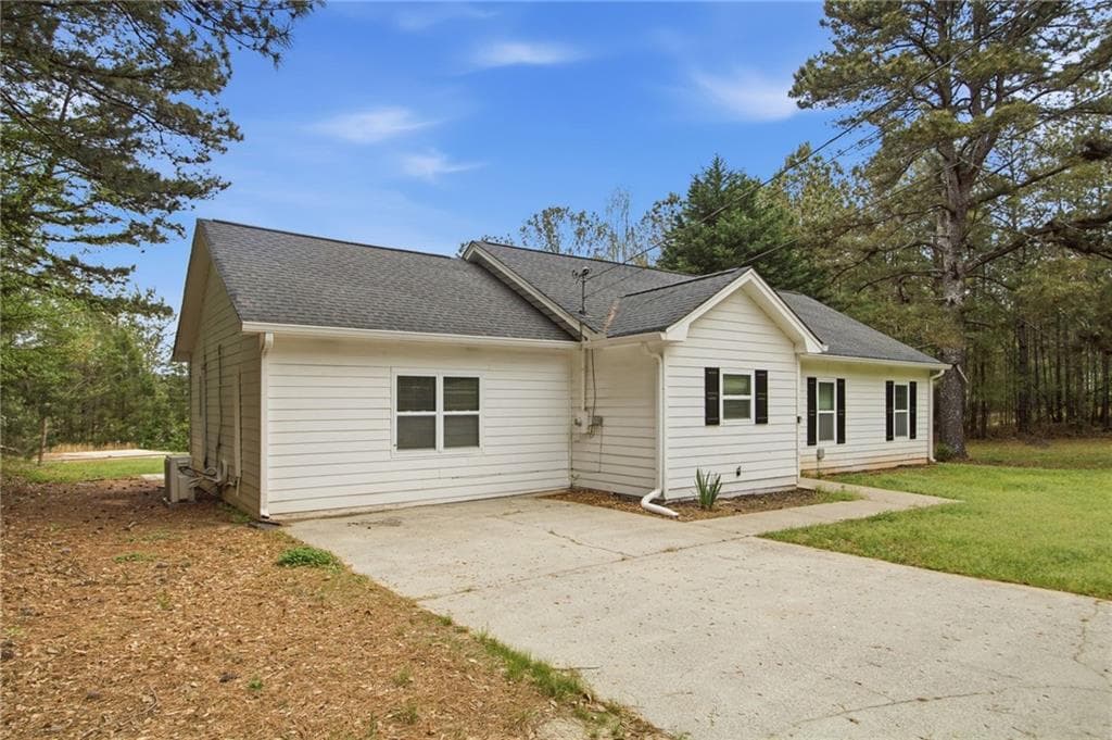 4 bedroom, 2 bathroom, 1,540 sq ft single family residence sold at 741 Roscoe Davis Road, Monroe, GA 30656