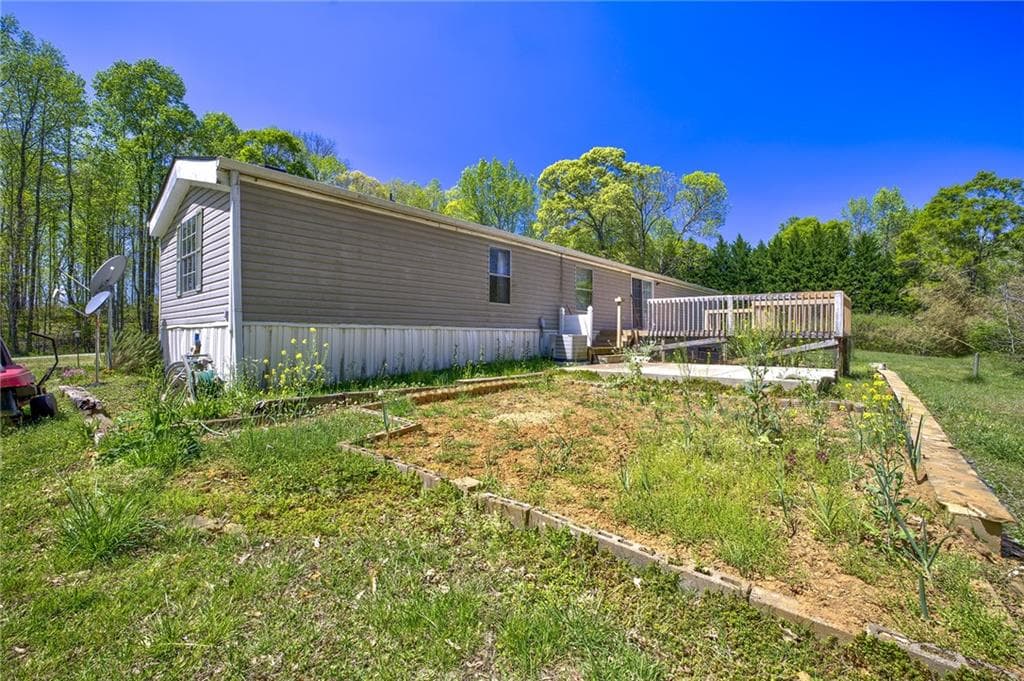 3 bedroom, 2 bathroom, 1,216 sq ft single family residence for rent at 4201 Dunagan Road, Gillsville, GA 30543 for $1,400 a month — photo 7