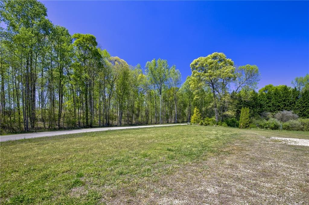 3 bedroom, 2 bathroom, 1,216 sq ft single family residence for rent at 4201 Dunagan Road, Gillsville, GA 30543 for $1,400 a month — photo 9
