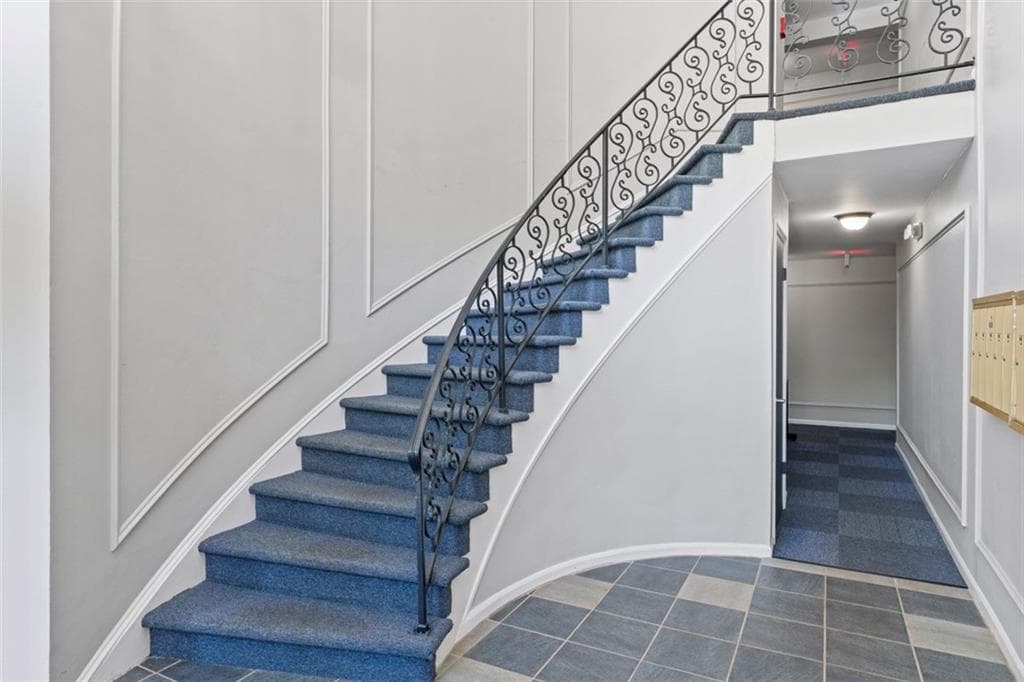 1 bedroom, 1 bathroom, 1,944 sq ft condominium for sale at 3650 Ashford Dunwoody Road 924, Atlanta, GA 30319 — photo 2