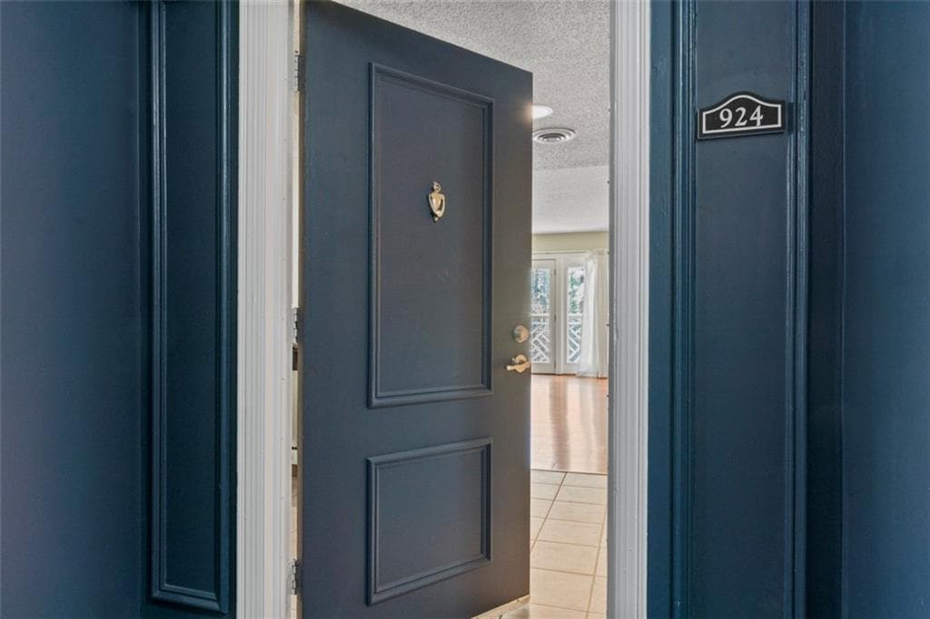 1 bedroom, 1 bathroom, 1,944 sq ft condominium for sale at 3650 Ashford Dunwoody Road 924, Atlanta, GA 30319 — photo 4
