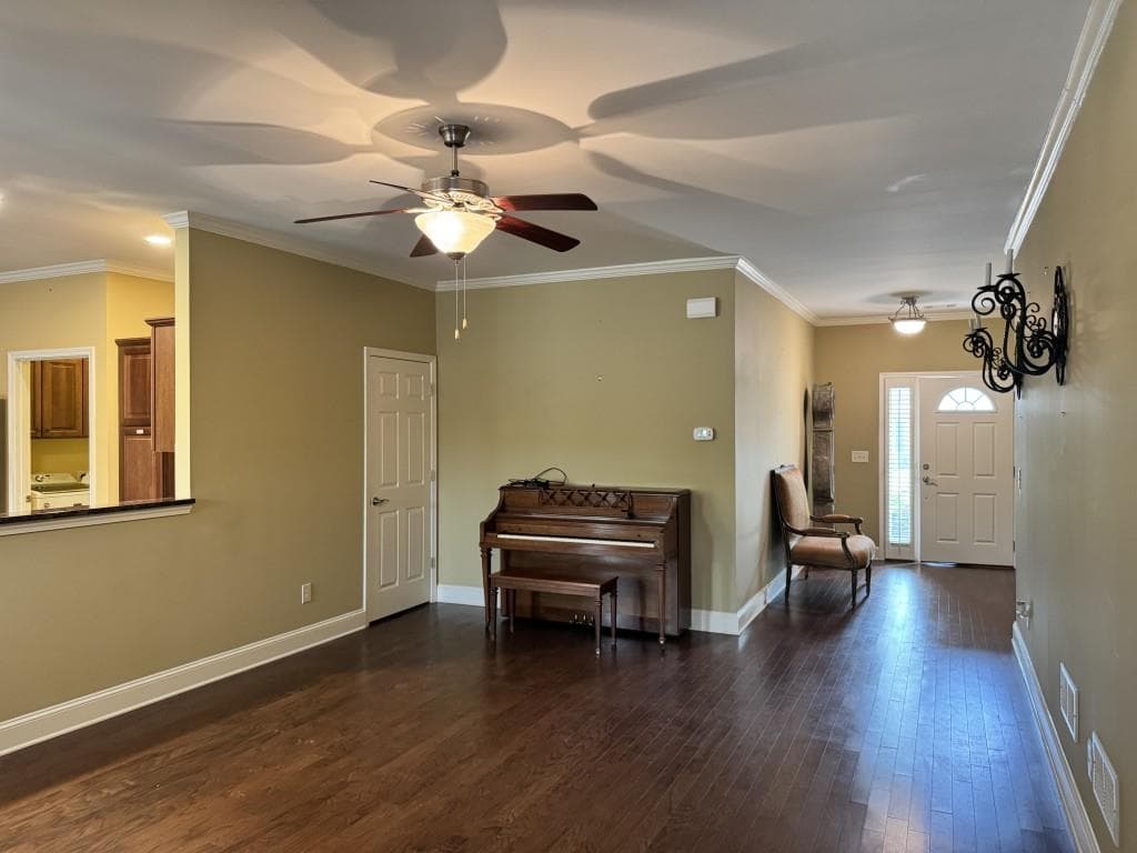 3 bedroom, 3 bathroom, 2,434 sq ft condominium under contract at 569 Sawnee Corners Drive, Cumming, GA 30040 — photo 4