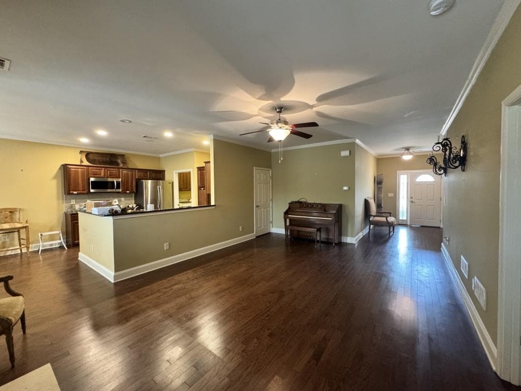 3 bedroom, 3 bathroom, 2,434 sq ft condominium under contract at 569 Sawnee Corners Drive, Cumming, GA 30040 — photo 5