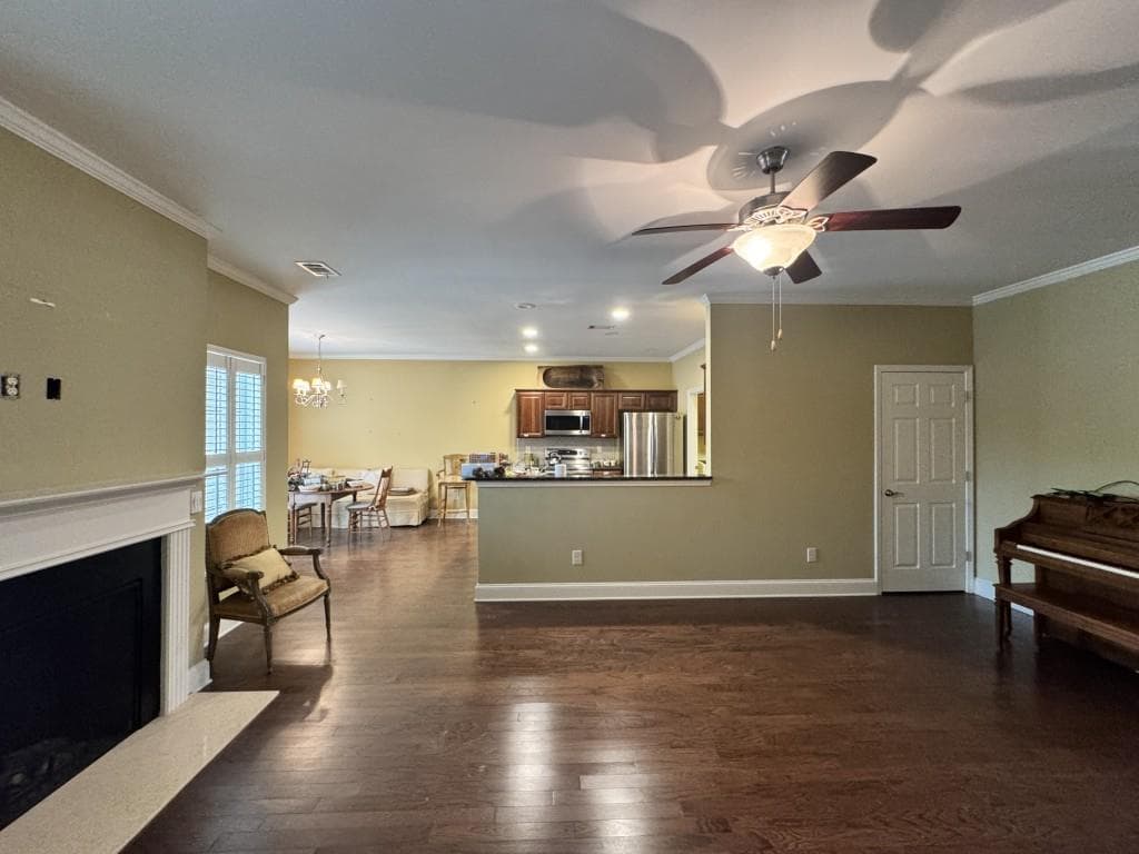 3 bedroom, 3 bathroom, 2,434 sq ft condominium under contract at 569 Sawnee Corners Drive, Cumming, GA 30040 — photo 6
