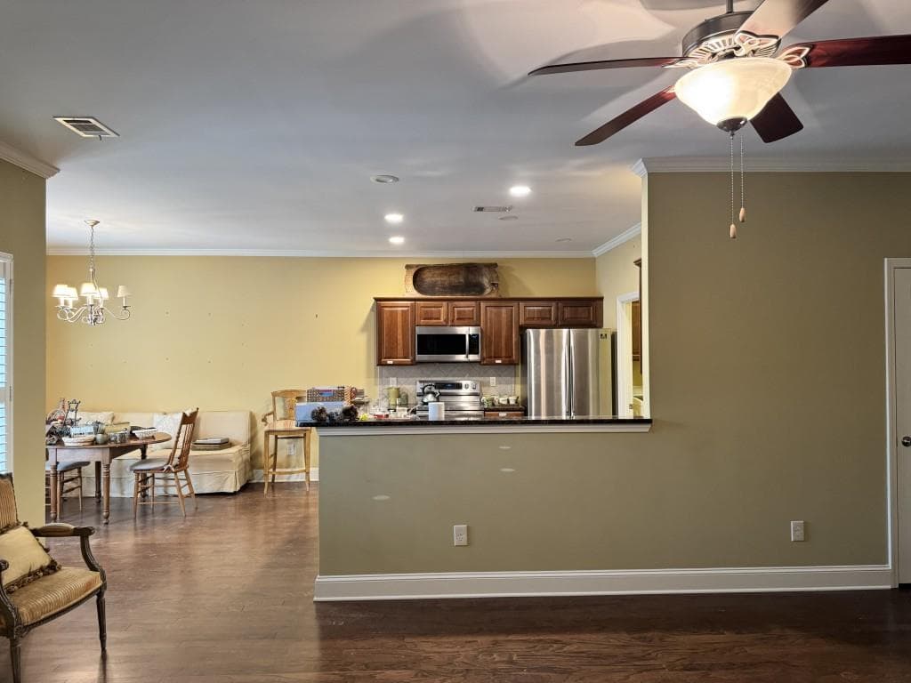 3 bedroom, 3 bathroom, 2,434 sq ft condominium under contract at 569 Sawnee Corners Drive, Cumming, GA 30040 — photo 7
