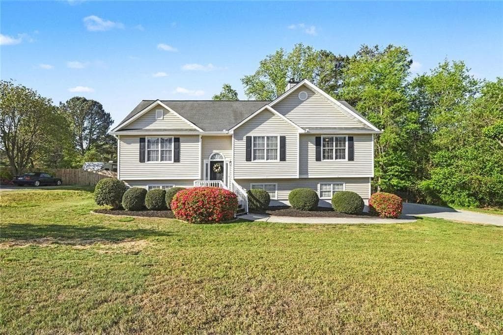 3 bedroom, 2 bathroom, 2,365 sq ft single family residence sold at 3349 Windgate, Buford, GA 30519