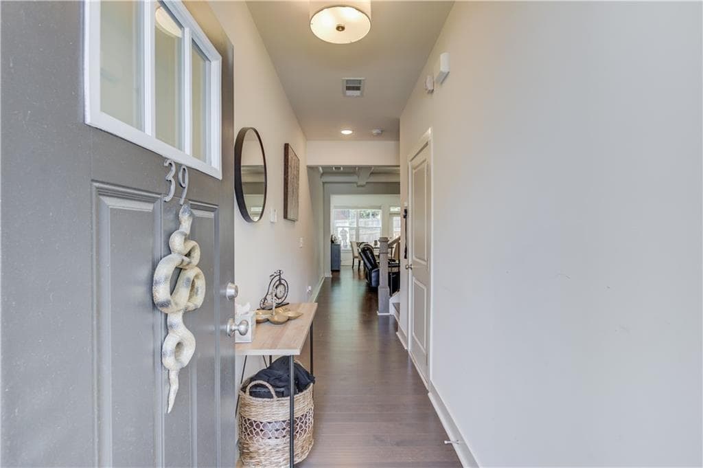 3 bedroom, 3 bathroom, 1,829 sq ft townhouse for sale at 39 Auburn Valley Way, Auburn, GA 30011 — photo 3