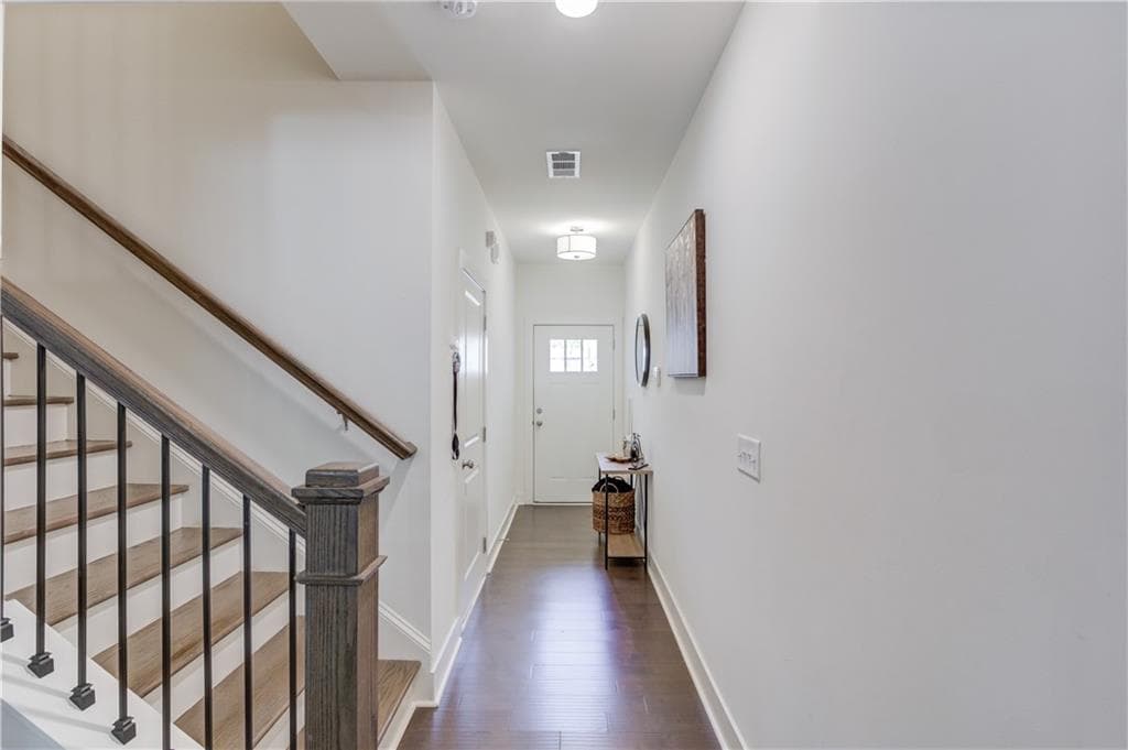 3 bedroom, 3 bathroom, 1,829 sq ft townhouse for sale at 39 Auburn Valley Way, Auburn, GA 30011 — photo 4