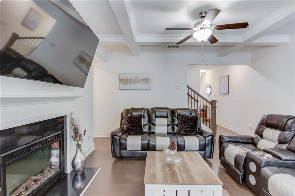 3 bedroom, 3 bathroom, 1,829 sq ft townhouse for sale at 39 Auburn Valley Way, Auburn, GA 30011 — photo 7
