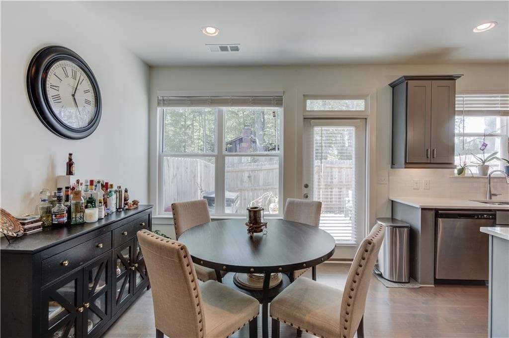 3 bedroom, 3 bathroom, 1,829 sq ft townhouse for sale at 39 Auburn Valley Way, Auburn, GA 30011 — photo 10