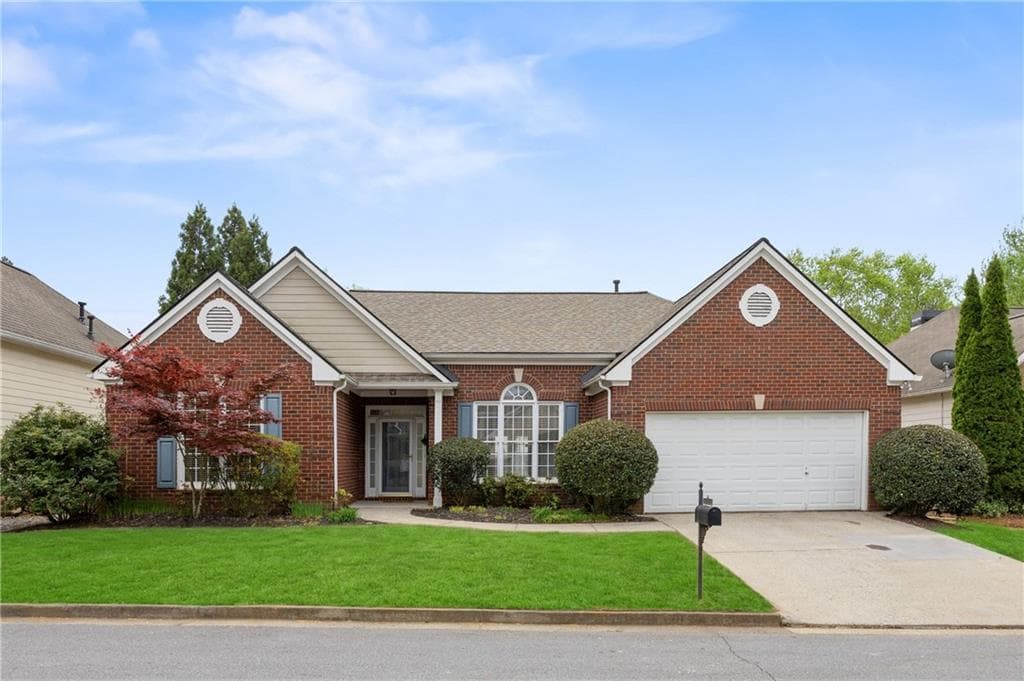 3 bedroom, 3 bathroom, 1,968 sq ft single family residence sold at 470 Sydney Walk, Alpharetta, GA 30009